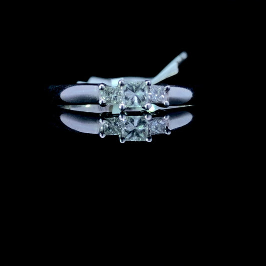 154406 - .25 ctw diamond ring