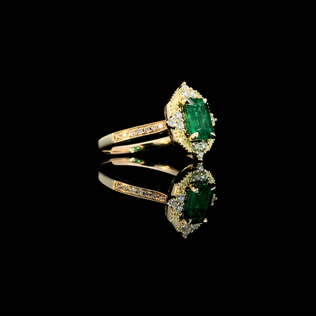 164648 - 1.37 ctw emerald and diamond ring