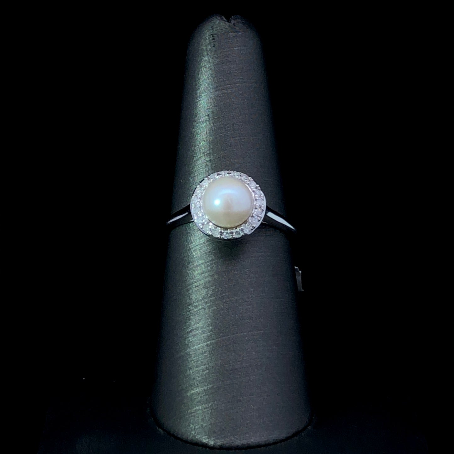 159442 - Pearl ring