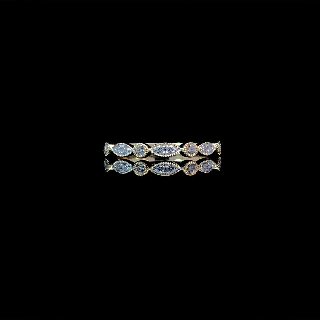164180 - .20 ctw diamond band