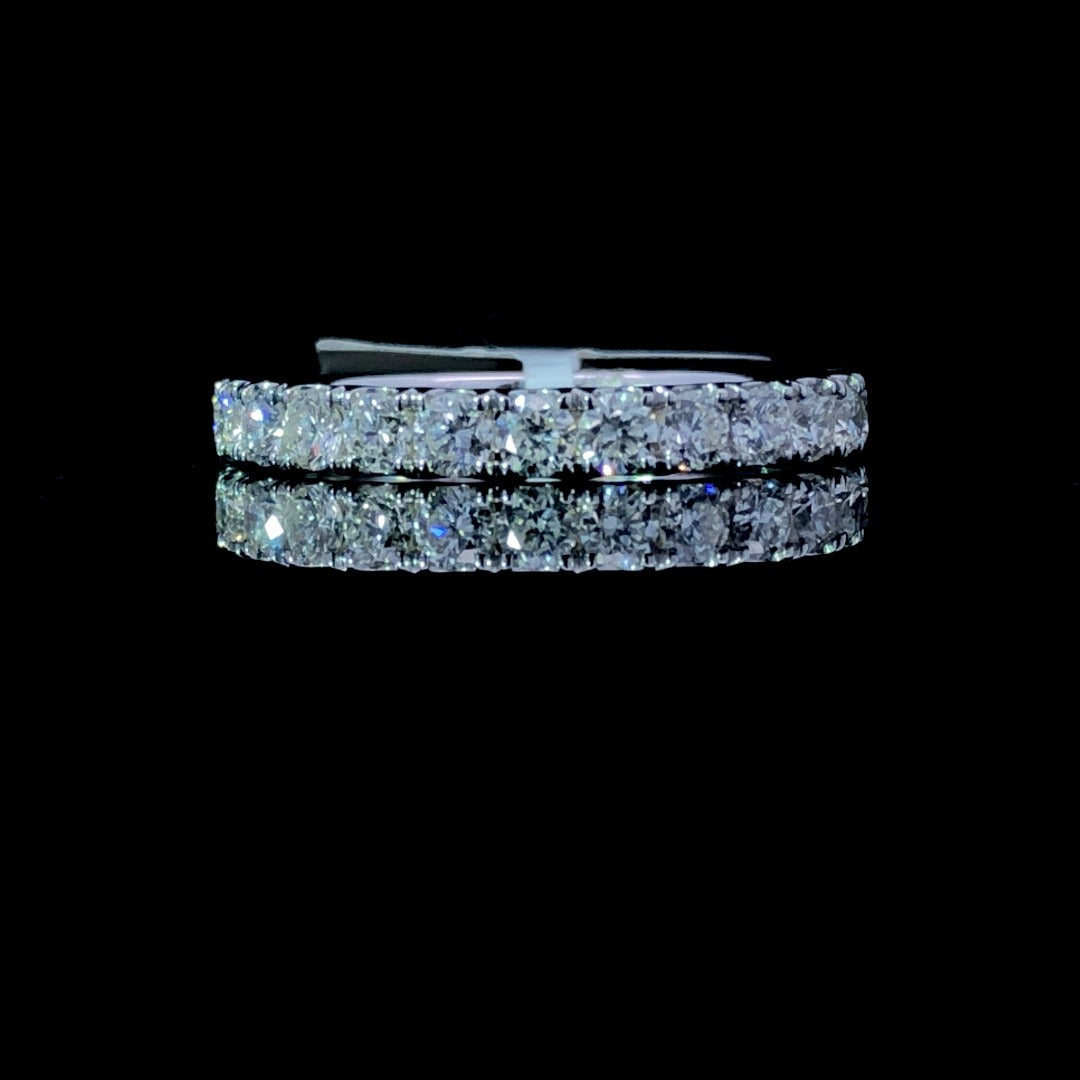 161834 - .60 ctw diamond band