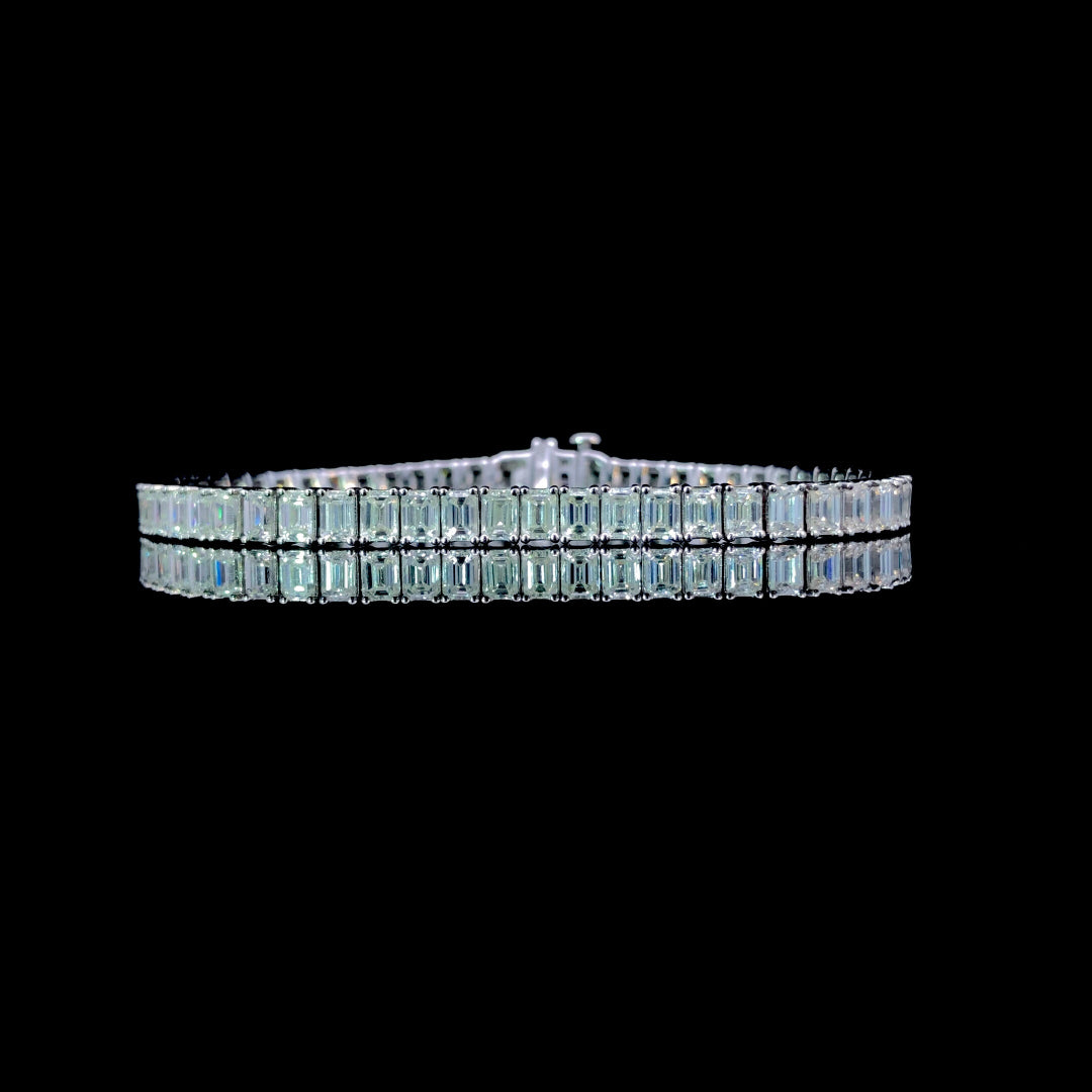 167587 - 9.65 ctw diamond bracelet