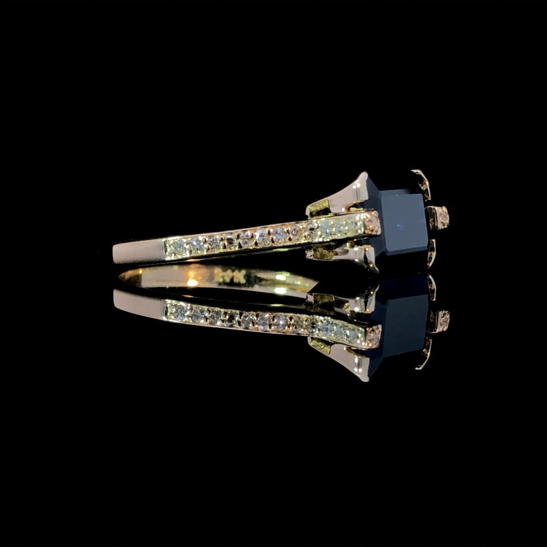 163112 - 2.51 ctw diamond and sapphire ring