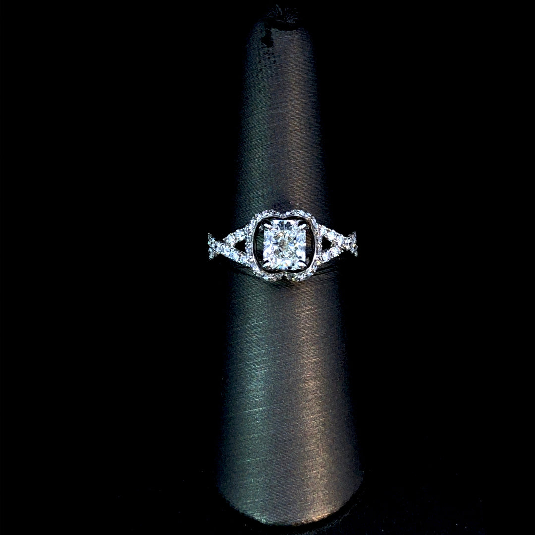 165740 - 1.65 ctw diamond ring