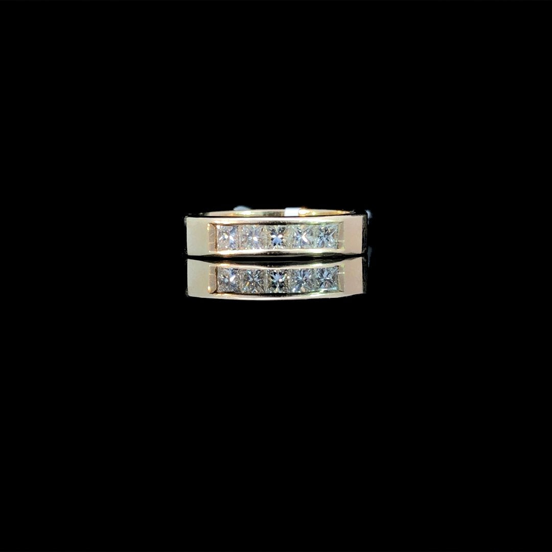 104257 - .50 ctw diamond band