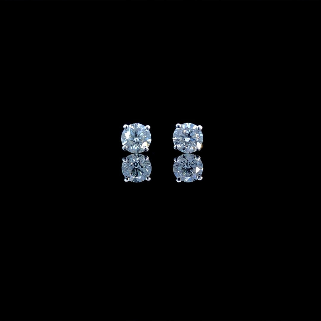 164196 - 1.04 ctw diamond studs