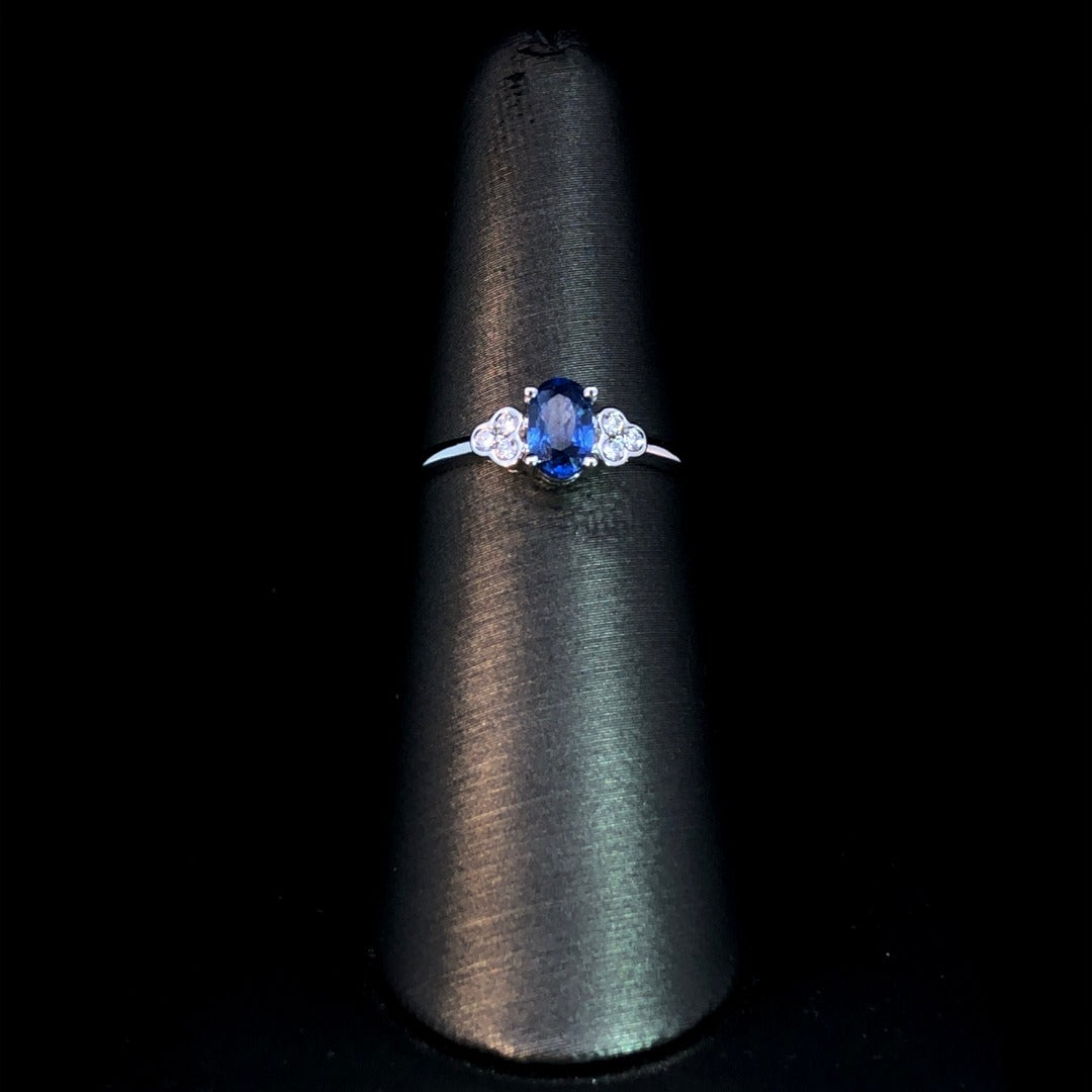 163229 - .83 ctw sapphire and diamond ring
