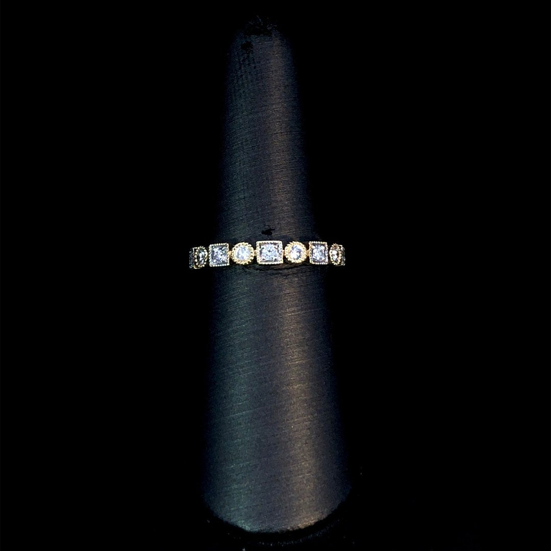 164172 - .25 ctw diamond band
