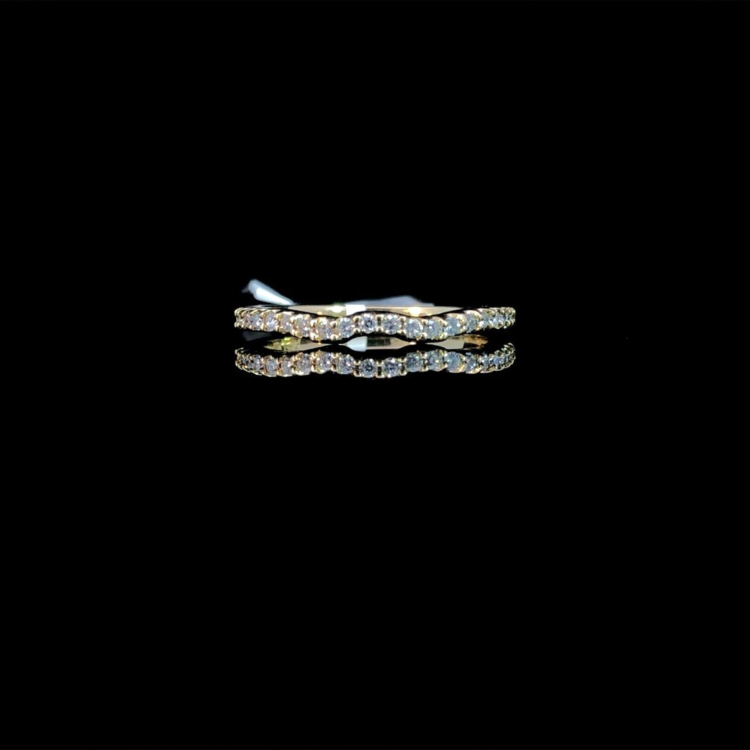 135988 - .20 ctw diamond band