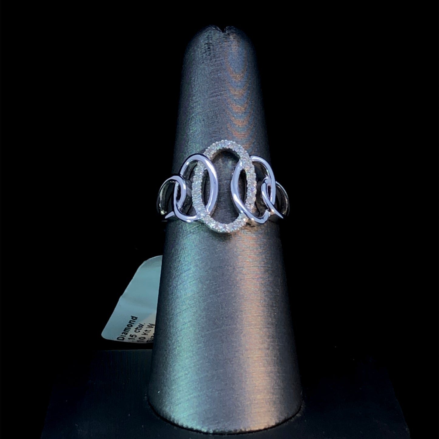 160890 - .15 ctw diamond ring