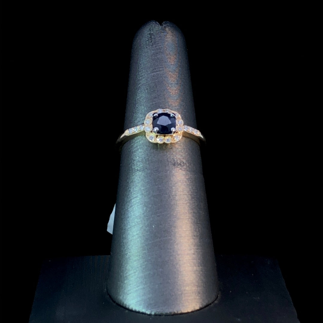 159591 - .61 ctw Sapphire and Diamond ring