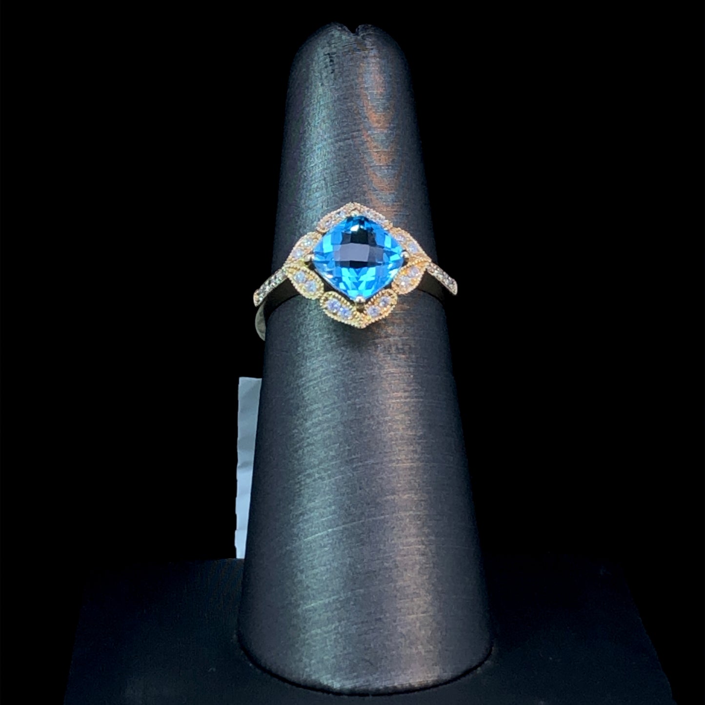 160113 - 1.96 ctw blue topaz and diamond ring