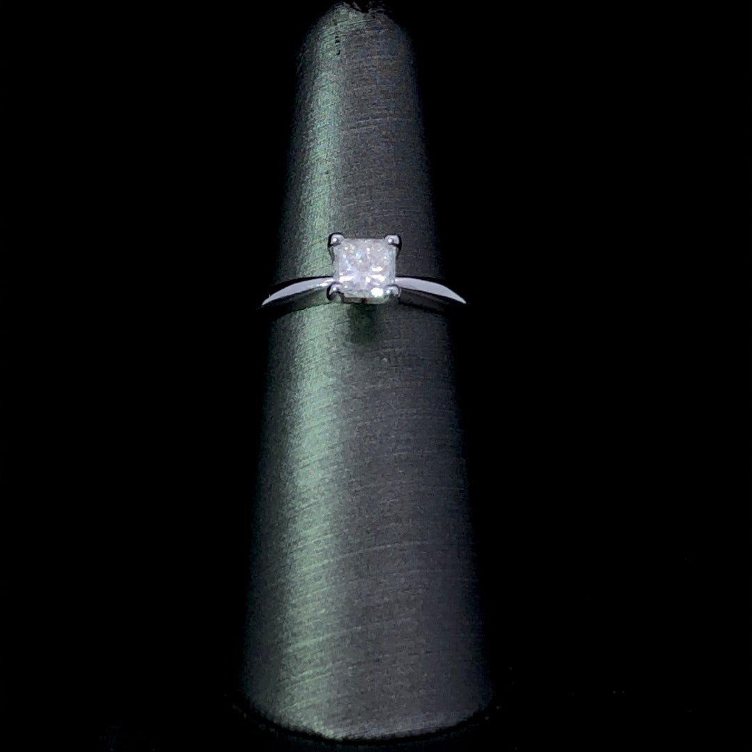 155446 - .71 ct diamond ring