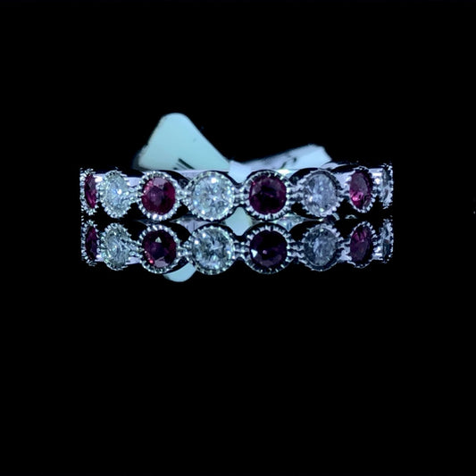 151633 - .93 ctw diamond and ruby ring