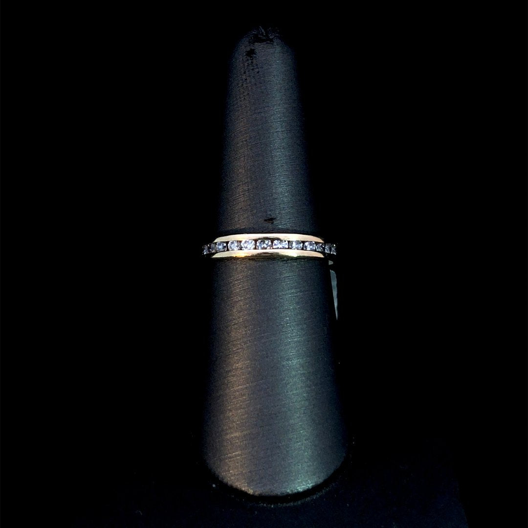 138992 - .35 ctw diamond band