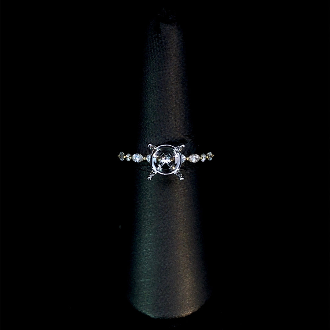 166851 - .28 ctw Diamond Ring