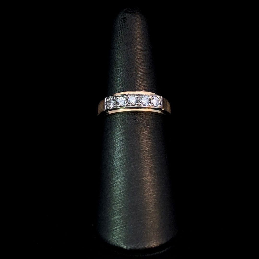 163469 - .31 ctw diamond ring