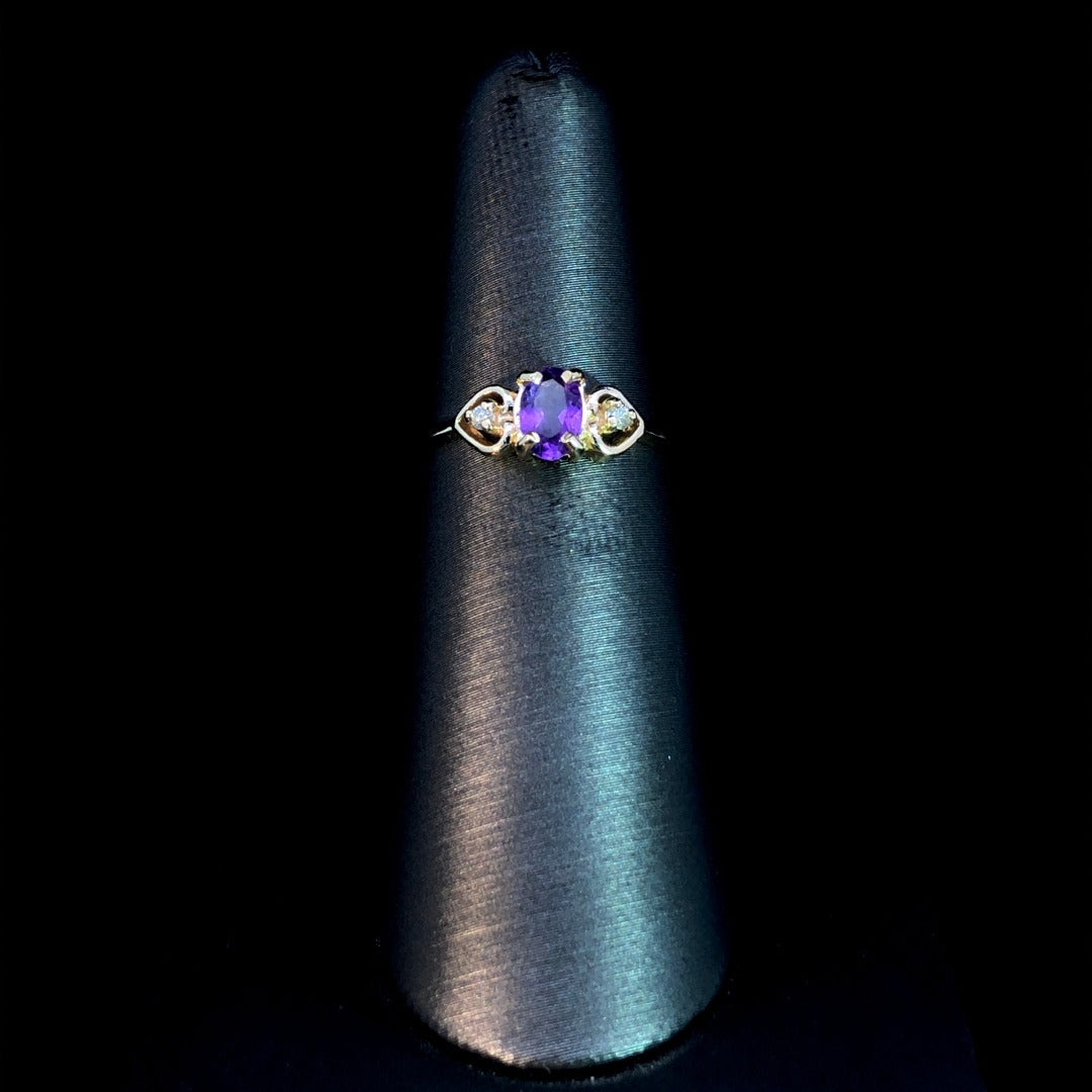 163166 - .40 ctw amethyst and diamond ring