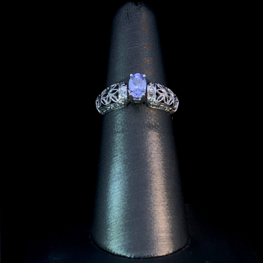 115024 - .72 ctw tanzanite and diamond ring