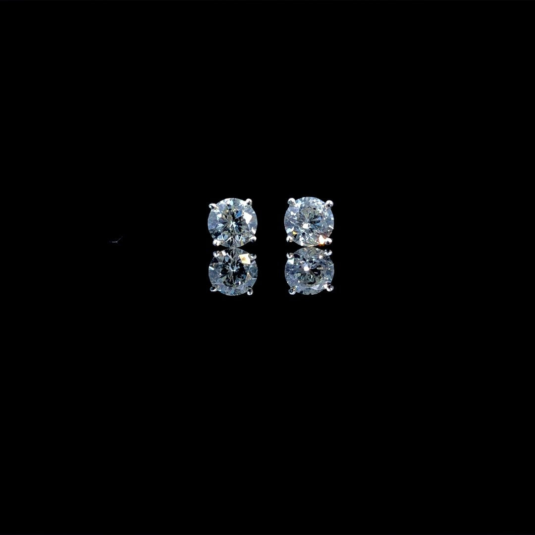 164194 - .96 ctw diamond studs