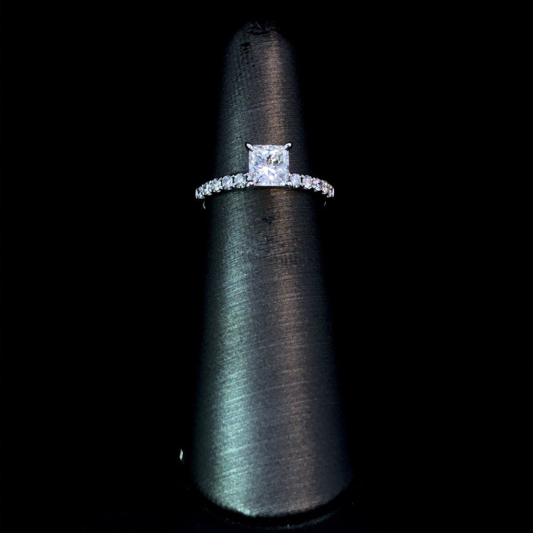 162794 - .94 ctw diamond ring
