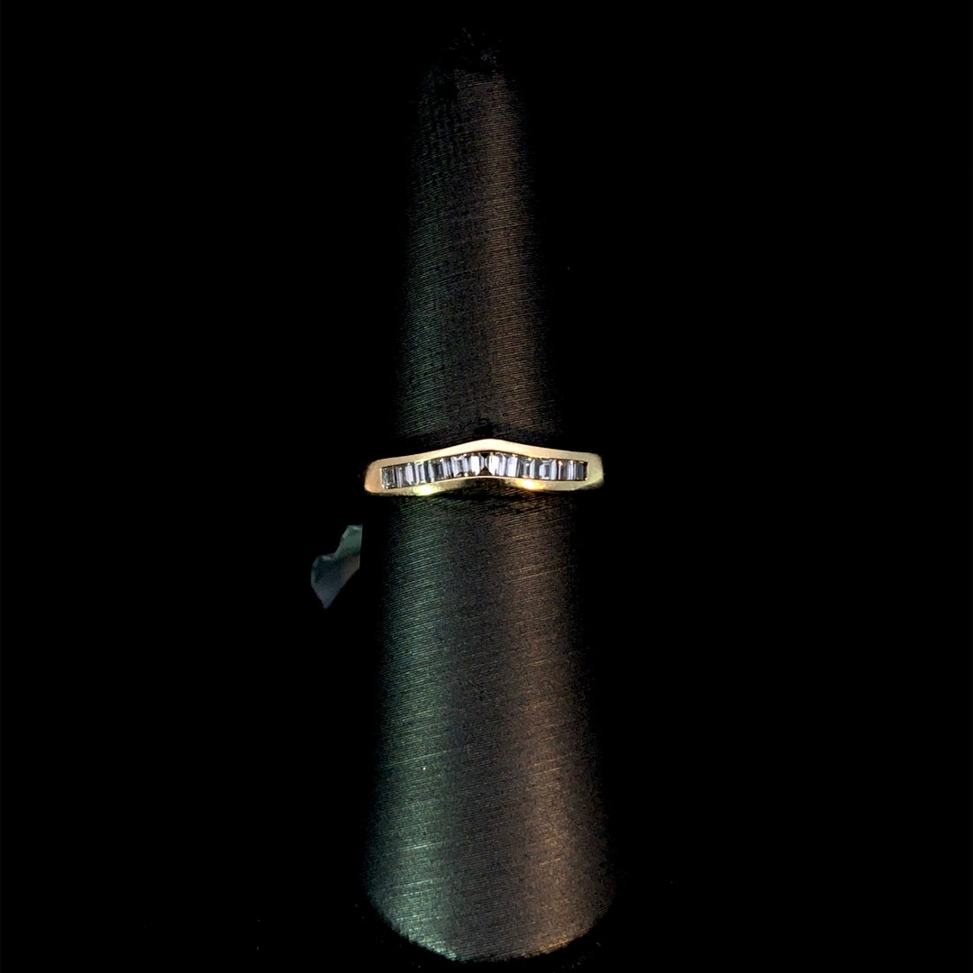 139550 - .37 ctw diamond band