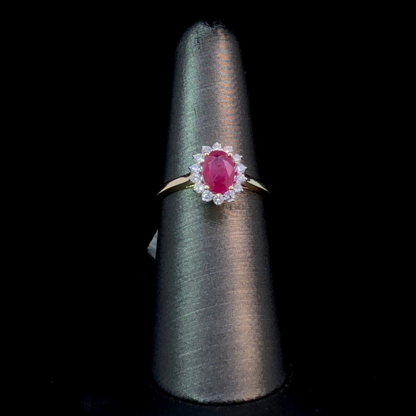 159937 - 1.16 ctw ruby and diamond ring