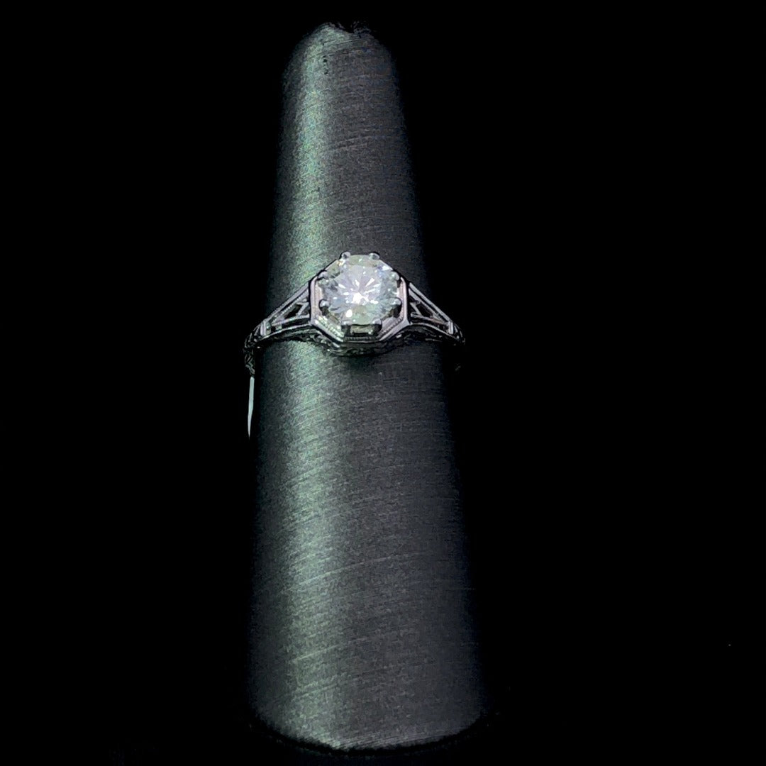 160557- .90 ctw diamond ring