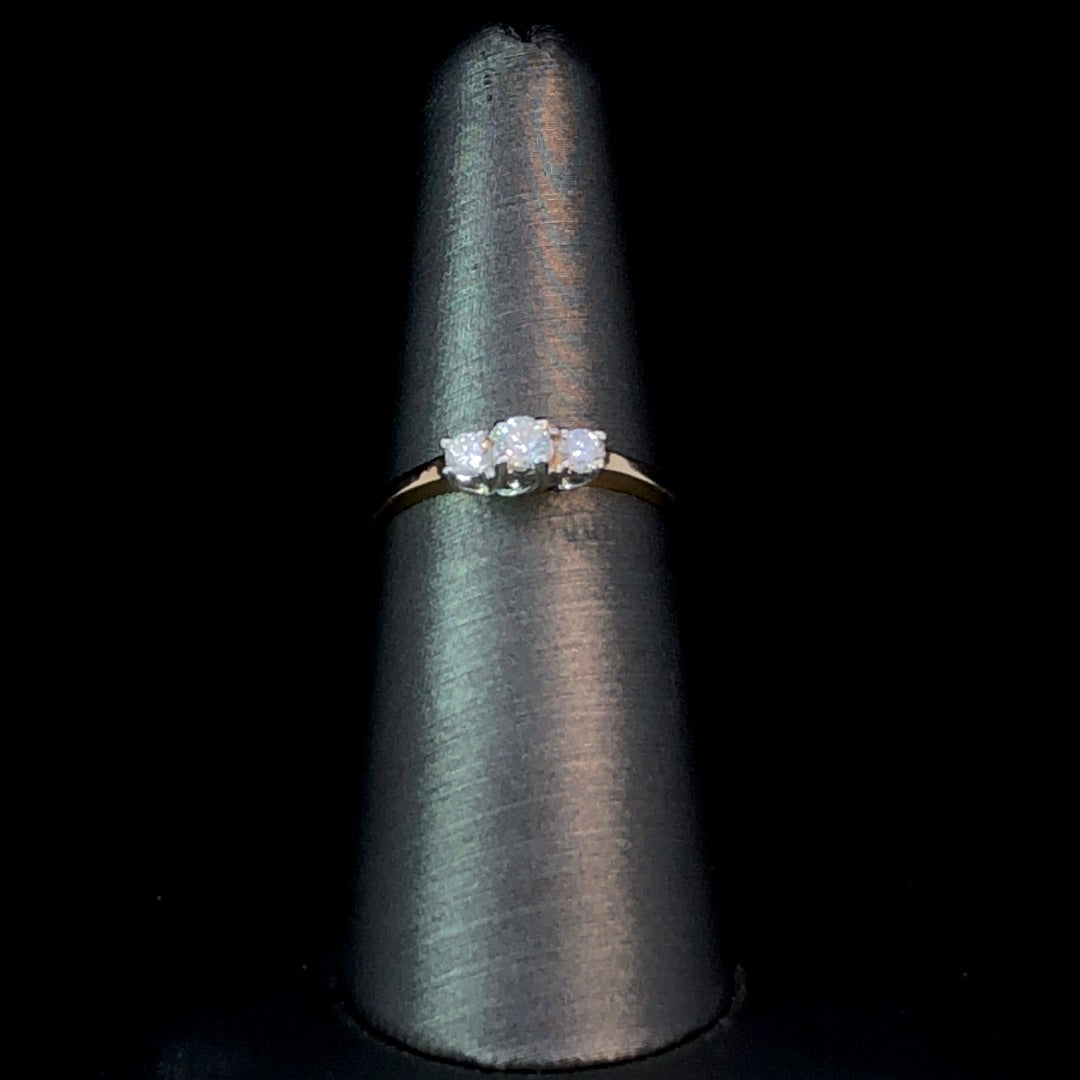 158778 - .25 ctw diamond ring