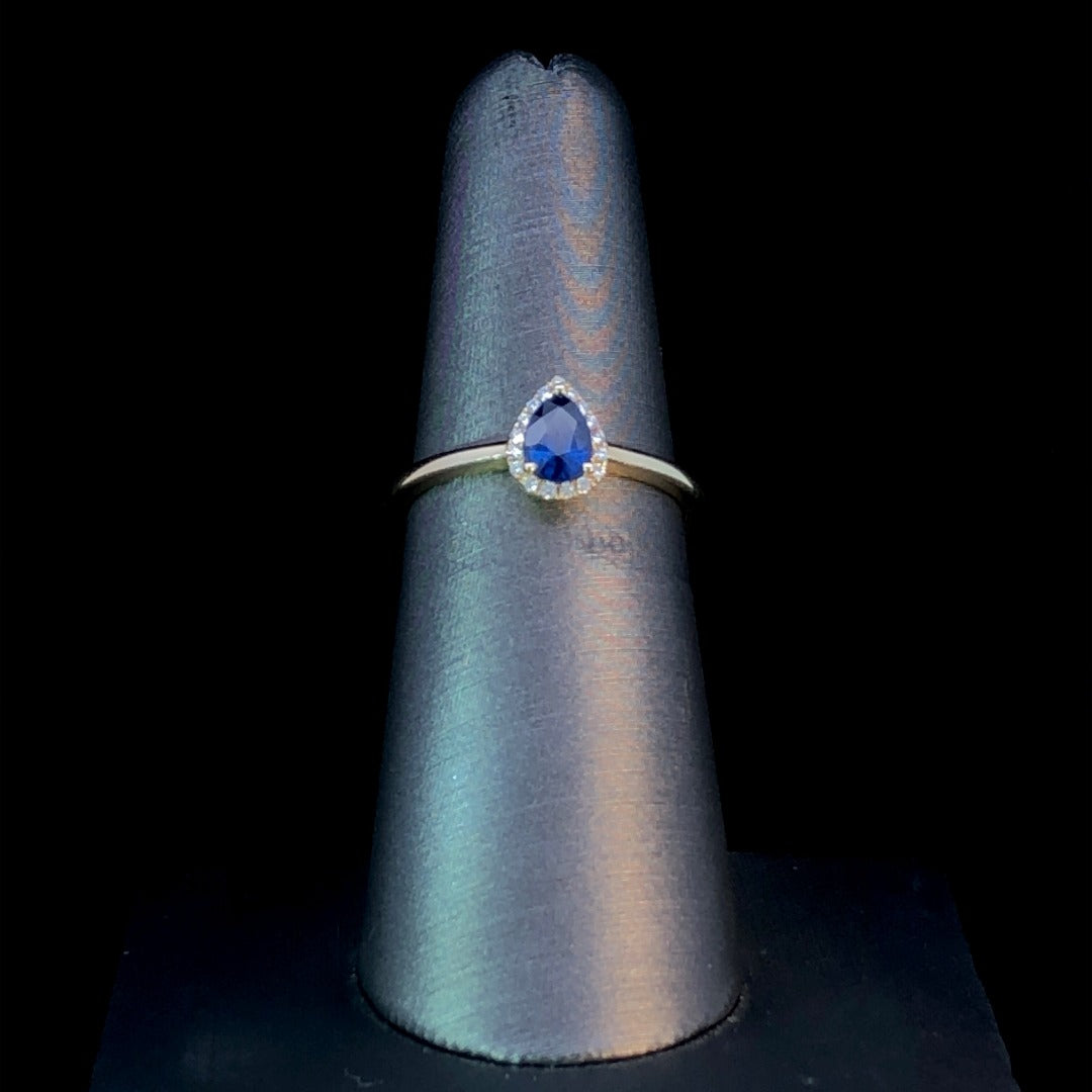 154633 - Sapphire and diamond ring