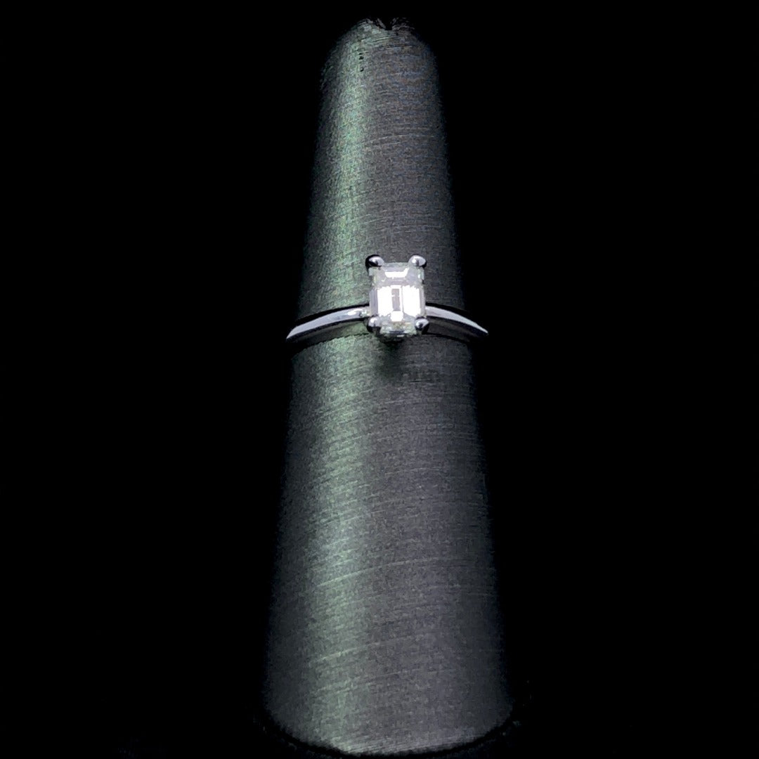123371 - .98 ct diamond ring