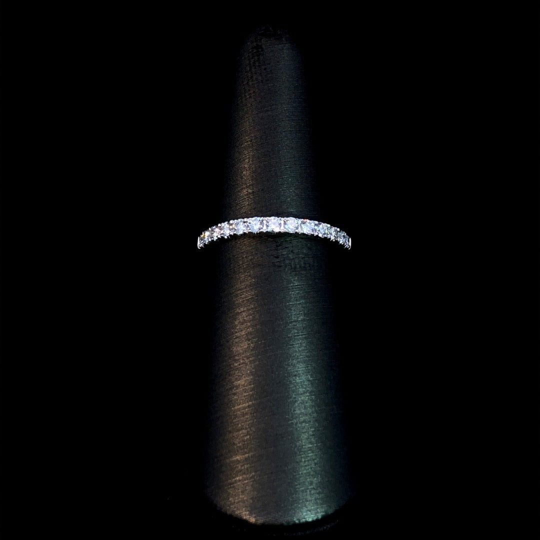 163218 - .34 ctw diamond band