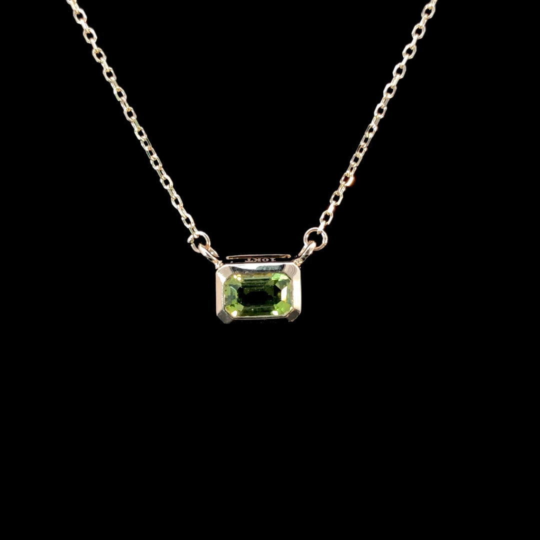 166558 - .50ctw peridot necklace