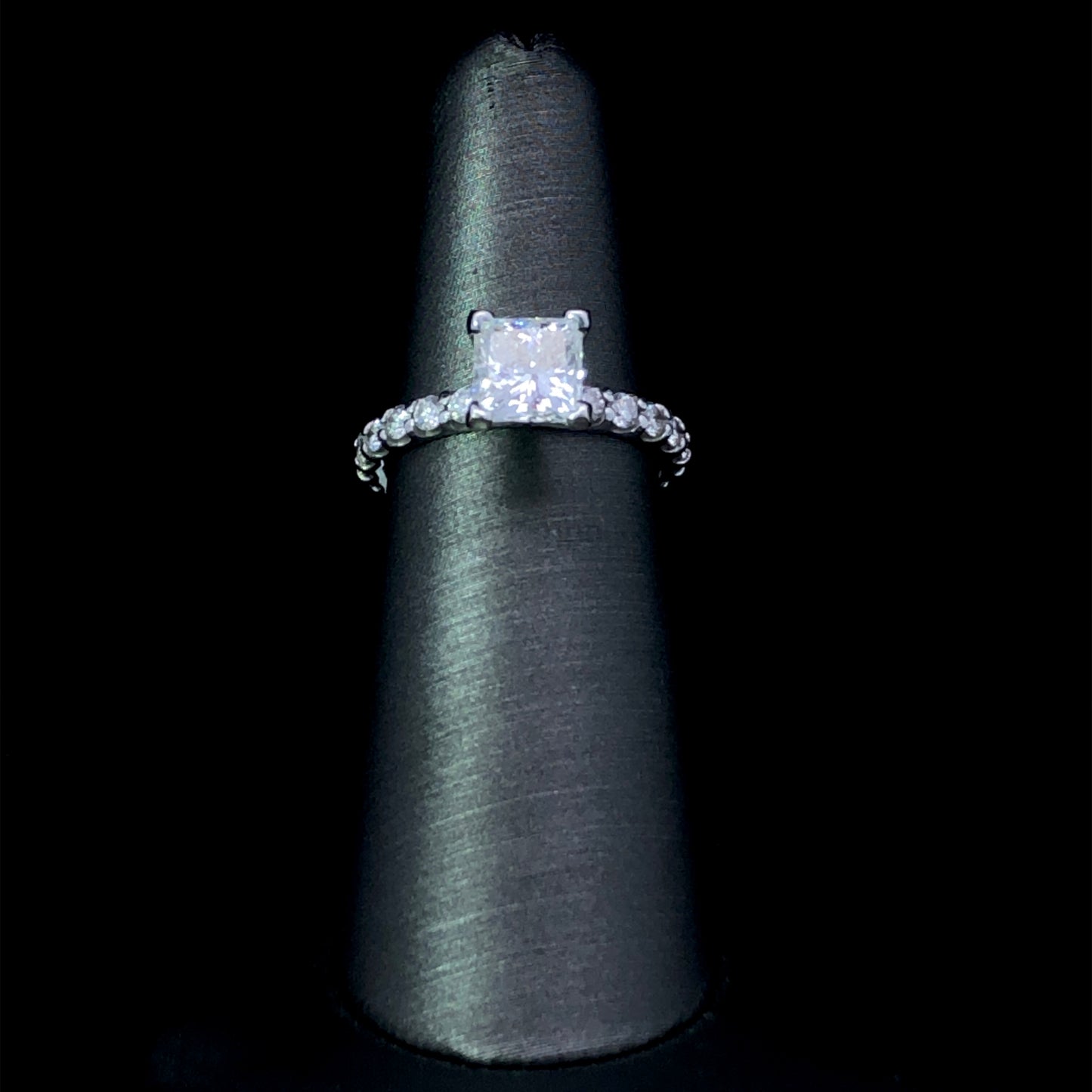 156945 - 1.51 ct princess cut diamond ring