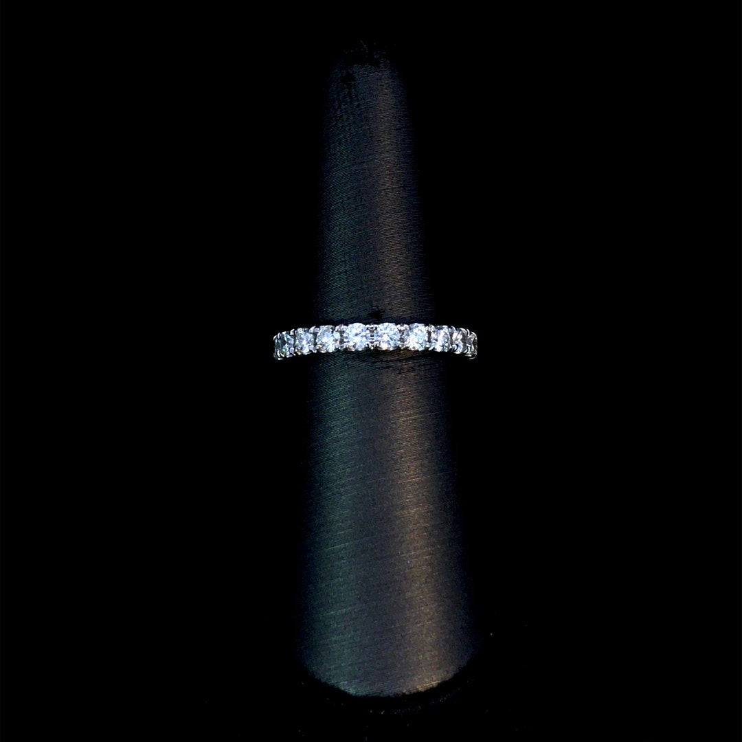164256 - .75 ctw diamond band