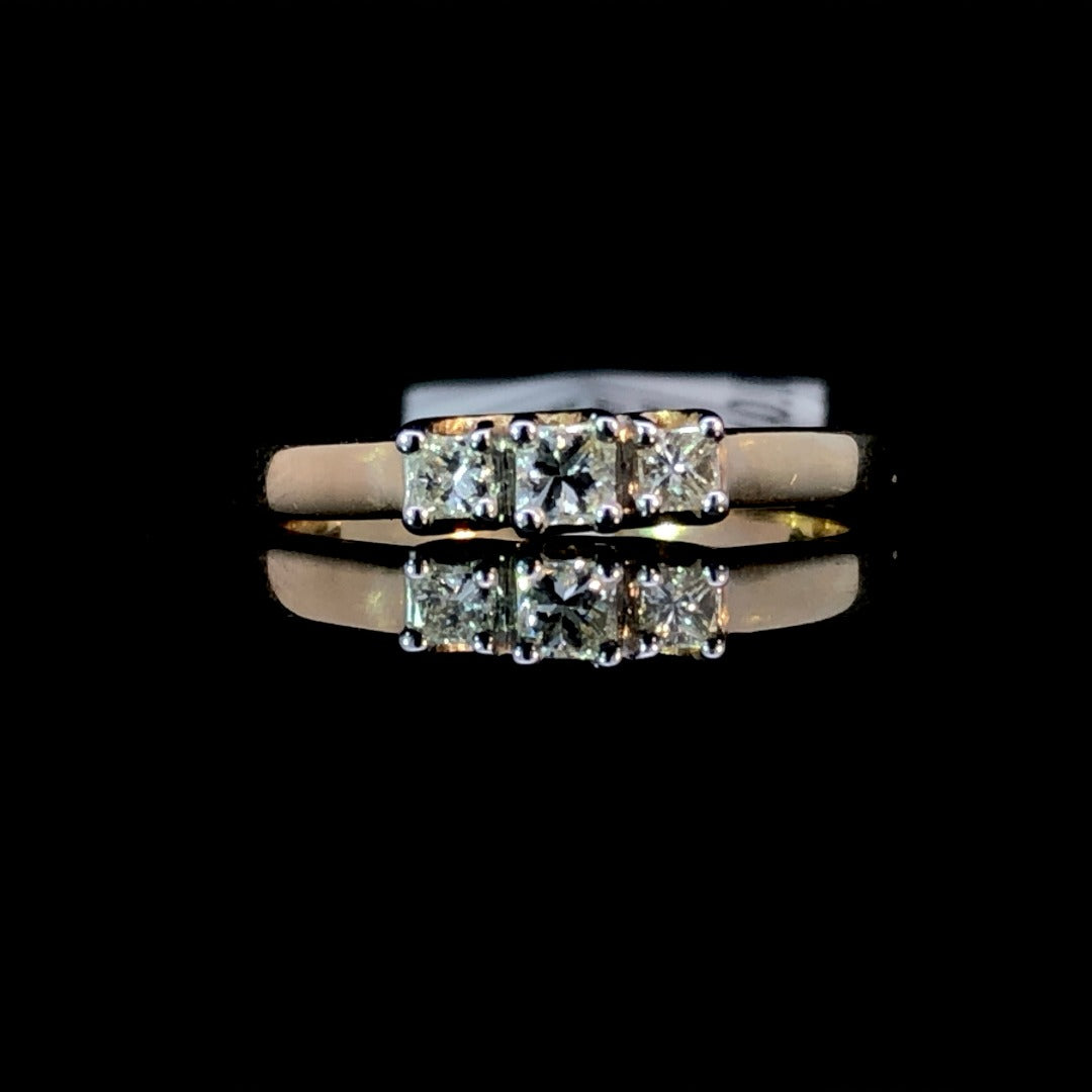 158773 - .25 ctw diamond ring