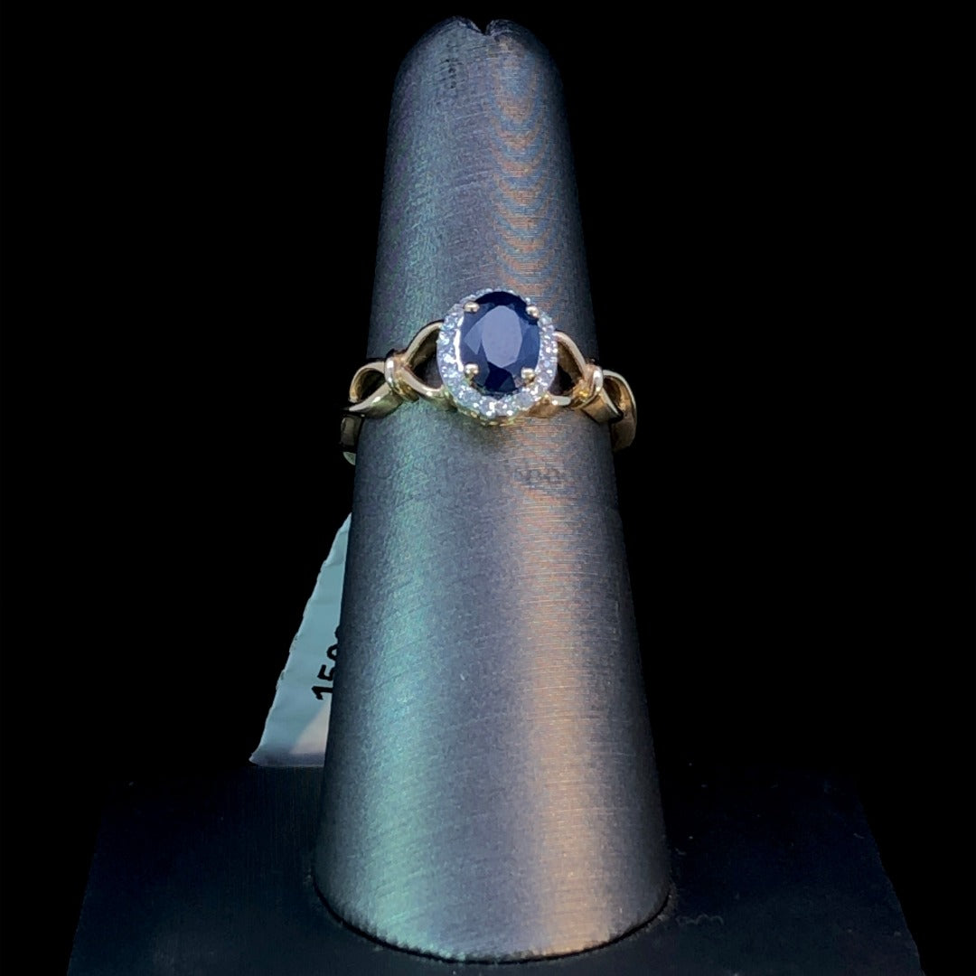 156637 - 1.10 ctw Sapphire and diamond ring