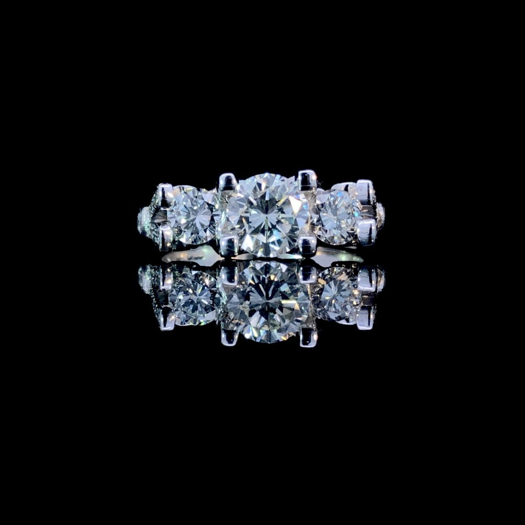 162652 - 2.07 ctw diamond ring