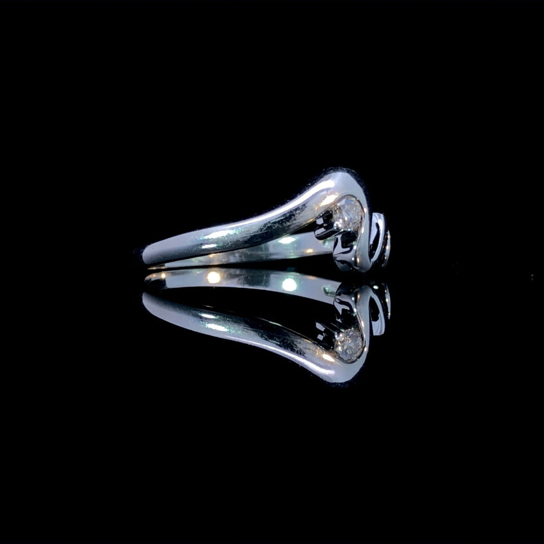 163046 - .06 ctw diamond ring