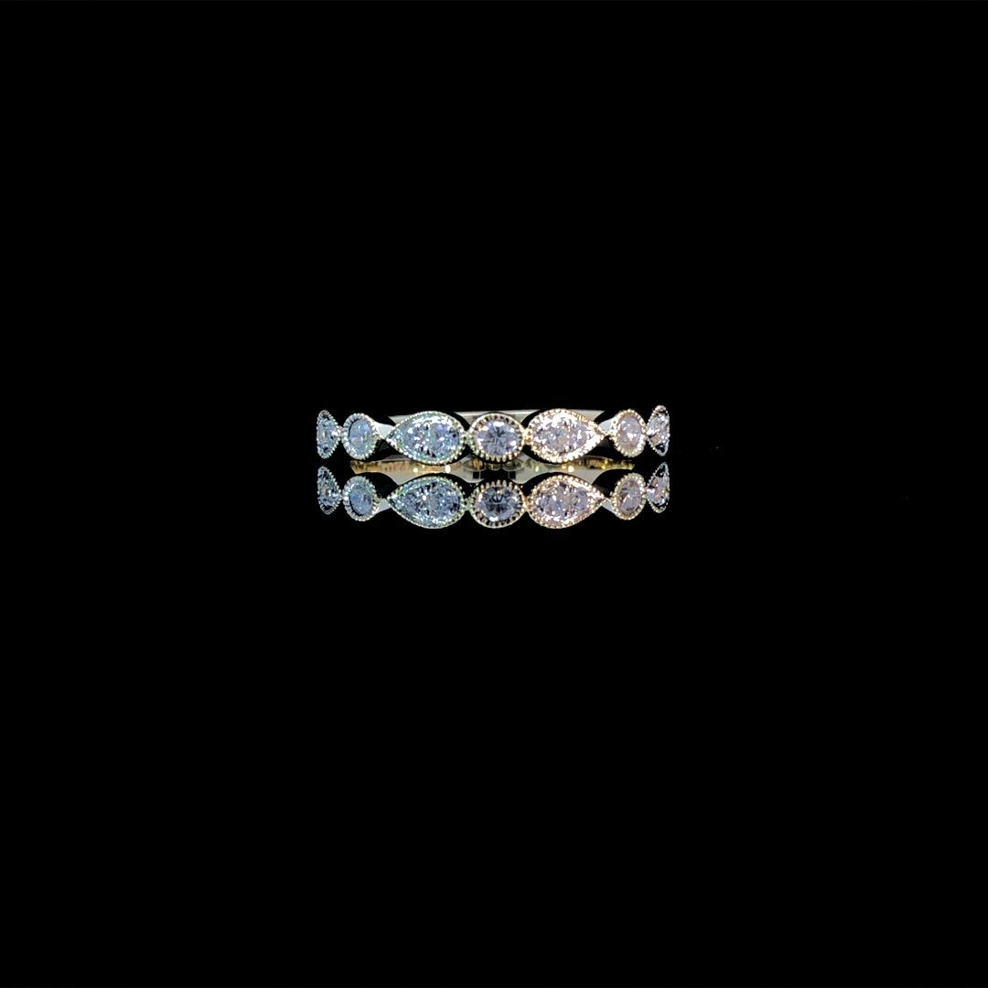 164294 - .20 ctw diamond band