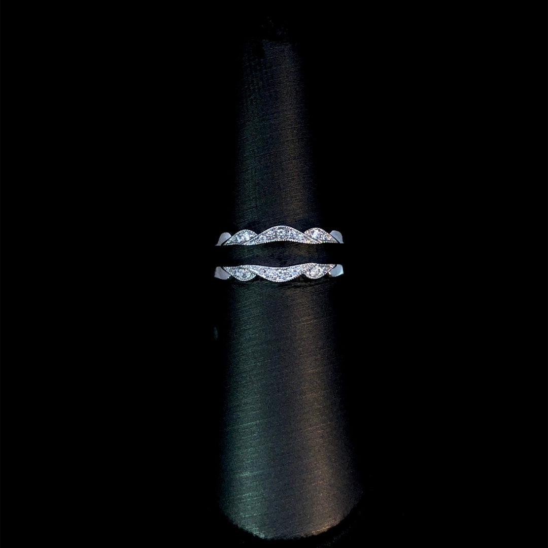 165516 - .09 ctw diamond ring guard