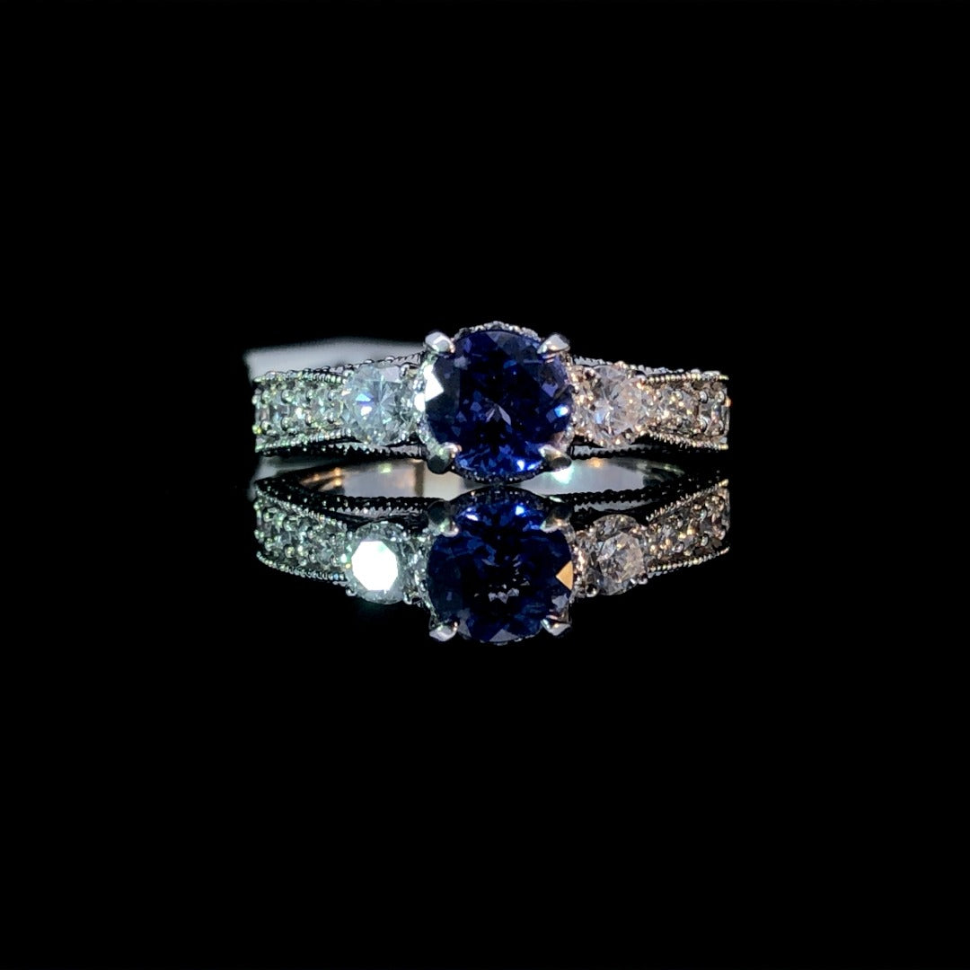 150894 - 1.60 ctw tanzanite and diamond ring