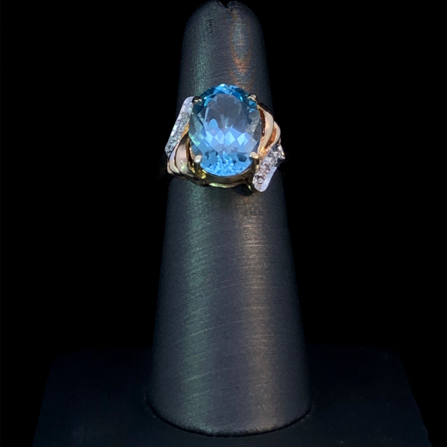 148551 - 5.03 ctw blue topaz and diamond ring