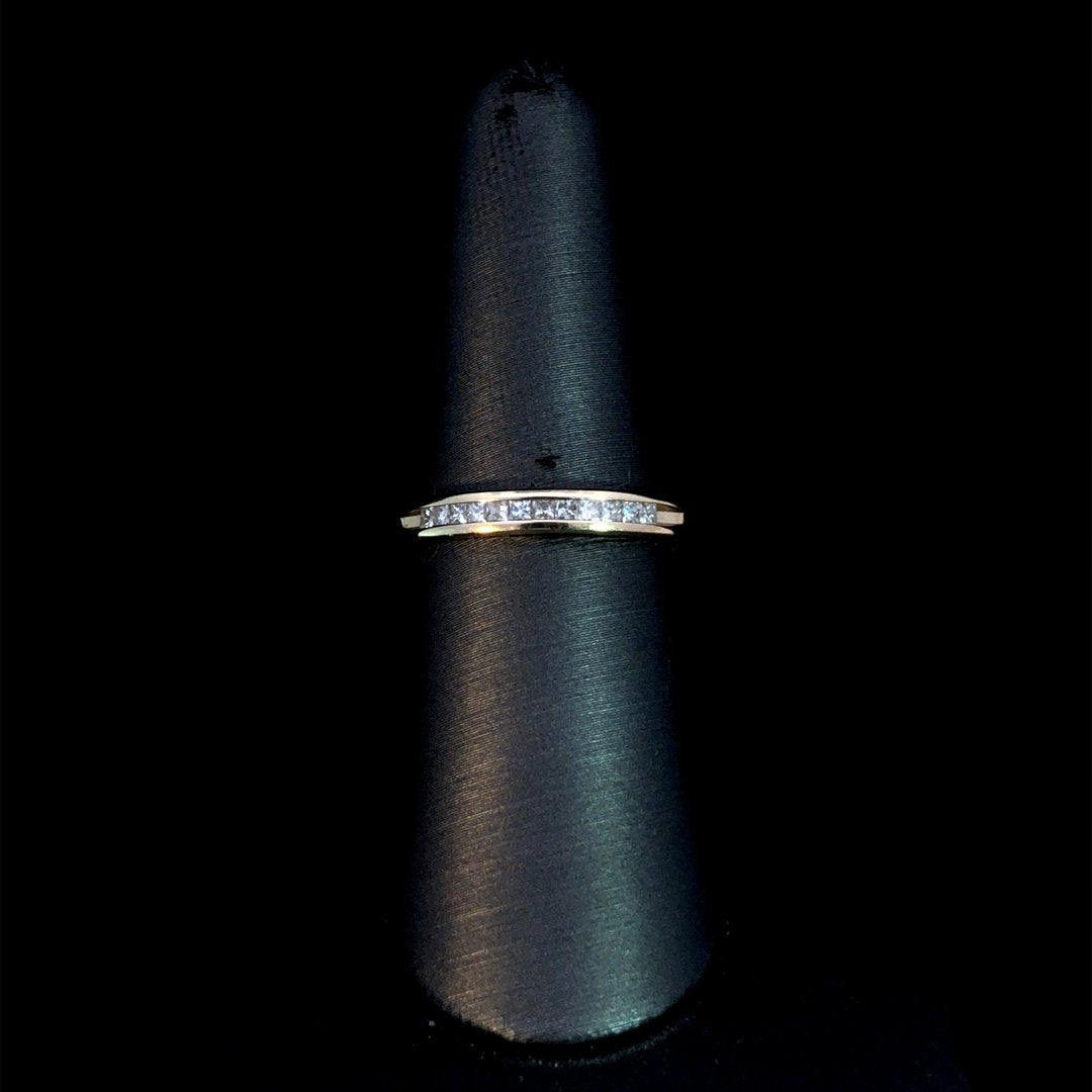 149576 - .25 ctw diamond band
