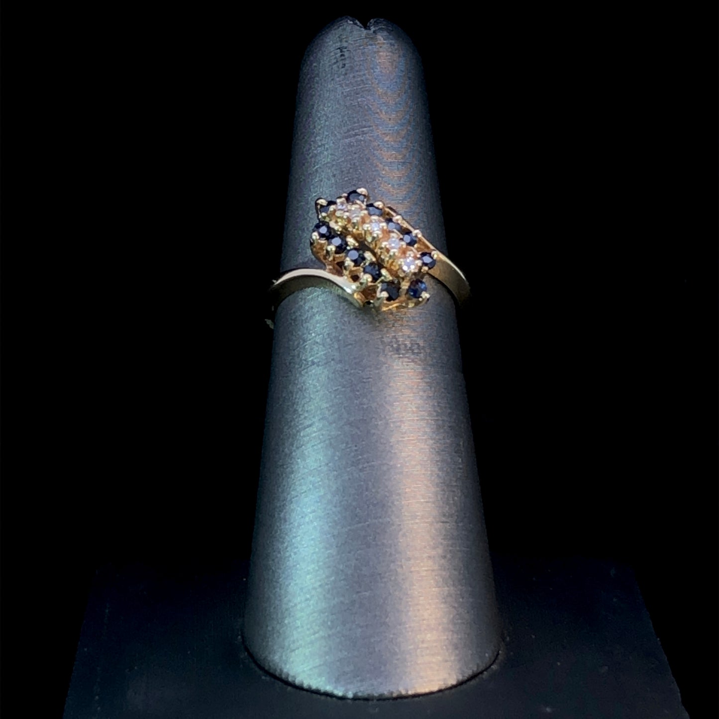 103160 - sapphire and diamond ring
