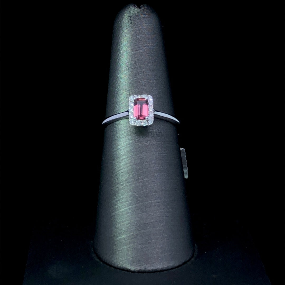 156856 - .40 ctw pink tourmaline and diamond ring