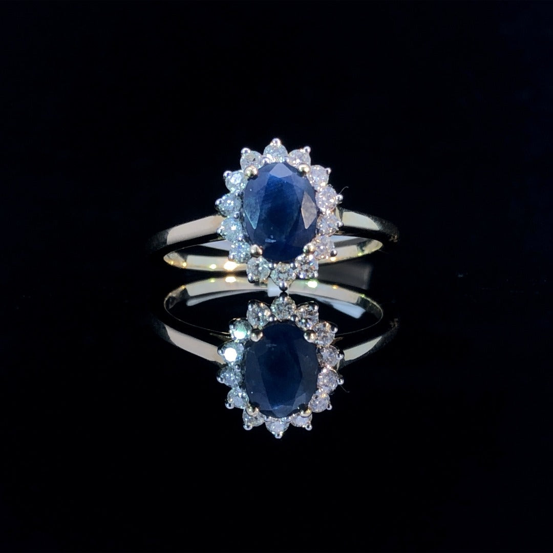 159928 - 1.31 ctw diamond and sapphire ring