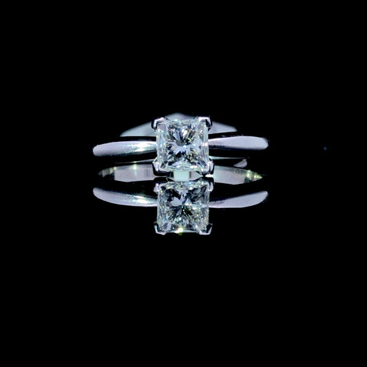 161368 - .89 ct diamond ring