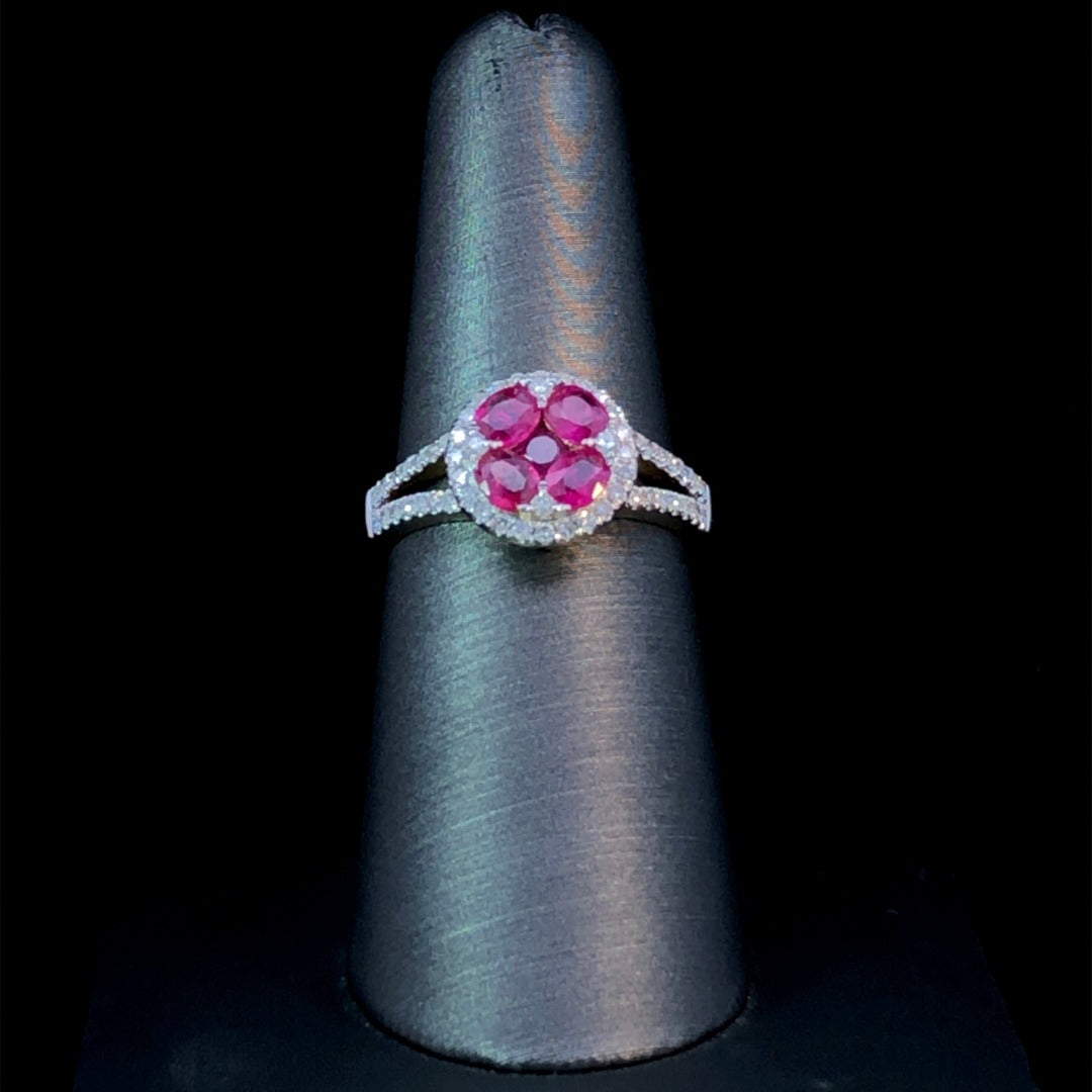 158904 - Ruby and diamond ring