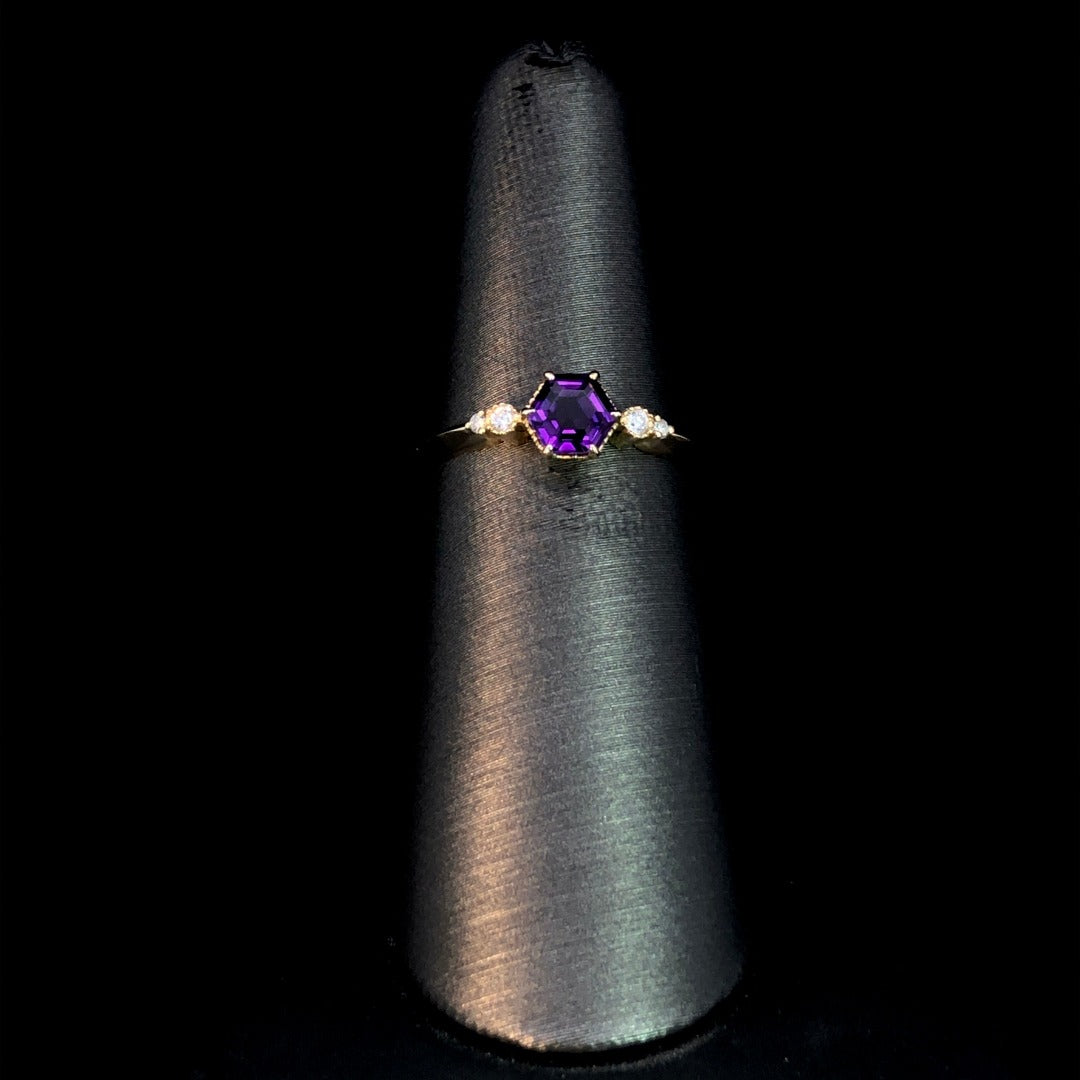 163350 - .57 ctw amethyst and diamond ring